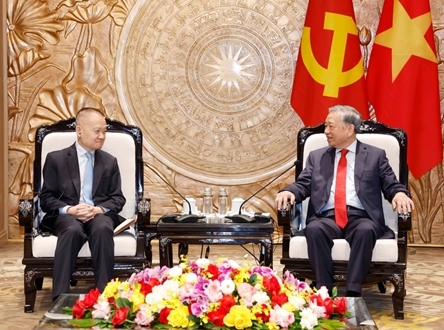 Party General Secretary receives special envoy of top Chinese leader